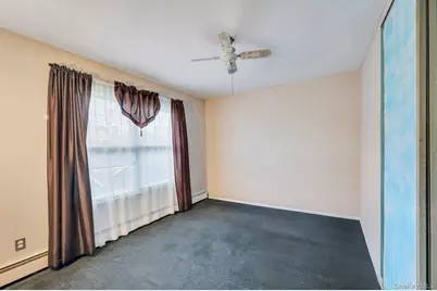 40 Sequoia Way, Holbrook, NY 11741 - Photo 18