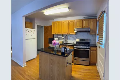 110-51 64th Road #25, Forest Hills, NY 11375 - Photo 4