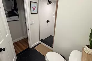 547 Middle St, North Babylon, NY 11703 - Photo 10