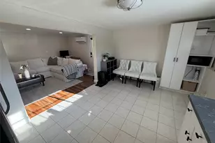 547 Middle St, North Babylon, NY 11703 - Photo 6