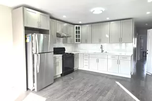 87-37 132nd St, Richmond Hill, NY 11418 - Photo 4