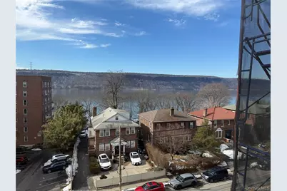 632 Warburton Ave. #5E, Yonkers, NY 10701 - Photo 2