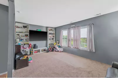 6 Bailey #6, Middle Island, NY 11953 - Photo 4