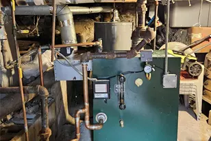 47-34 206th St, Bayside, NY 11361 - Photo 10