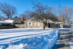 24 Normandy Dr, Holbrook, NY 11741 - Photo 2