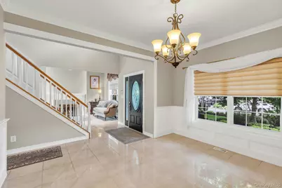 10 Shady View Crossing, Manorville, NY 11949 - Photo 8