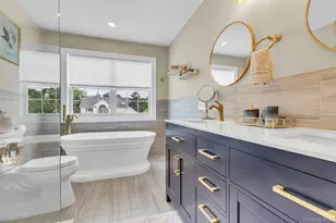 10 Shady View Crossing, Manorville, NY 11949 - Photo 16
