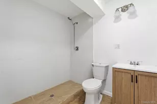 134 W Yaphank Rd, Coram, NY 11727 - Photo 18