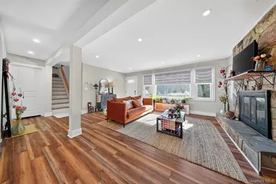 1718 E Main Street, Mohegan Lake, NY 10547 - Photo 18