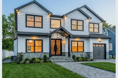 3860 Hudson Avenue, Seaford, NY 11783 - Photo 2