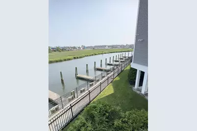 311 Marina Pointe Drive, East Rockaway, NY 11518 - Photo 4