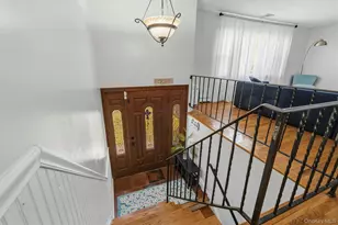 121 Village Common, Fishkill, NY 12524 - Photo 6