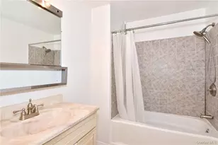 352 Carroll Close, Tarrytown, NY 10591 - Photo 12