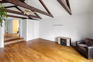 38 Johnson Pl, Woodmere, NY 11598 - Photo 14