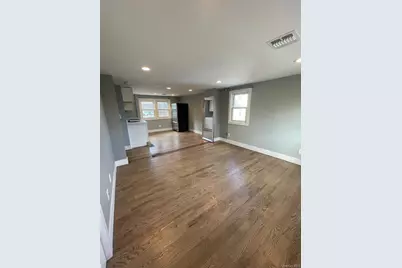 209 S 11th Street, Lindenhurst, NY 11757 - Photo 8