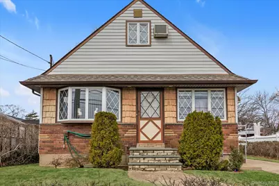 20 Hunter Avenue, Valley Stream, NY 11580 - Photo 1