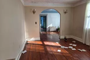 5 Milton St, Hicksville, NY 11801 - Photo 10