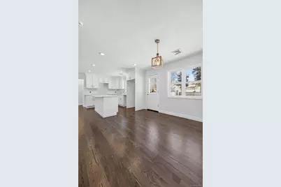 1667 Manatuck, Bay Shore, NY 11706 - Photo 10