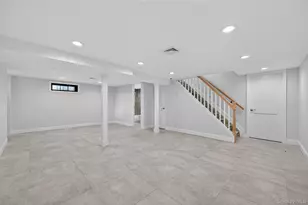 1667 Manatuck, Bay Shore, NY 11706 - Photo 24