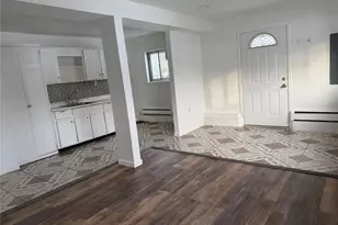 11 Mel Ct, Bay Shore, NY 11706 - Photo 12