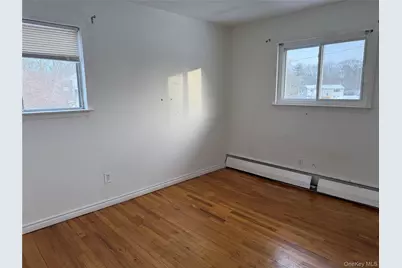 11 Mel Court, Bay Shore, NY 11706 - Photo 10