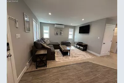 884 Beach Street, Lindenhurst, NY 11757 - Photo 4