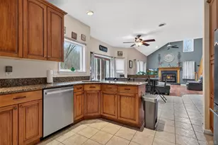 43 Greenwich Ave, Central Valley, NY 10917 - Photo 10