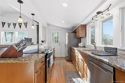 37 Saw Mill Road, Putnam Valley, NY 10579 - Photo 10