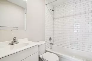 60 Marwood Rd N, Port Washington, NY 11050 - Photo 24