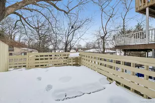 60 Marwood Rd N, Port Washington, NY 11050 - Photo 26