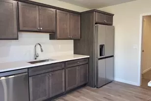 135 Cooper Rd, Fishkill, NY 12524 - Photo 6