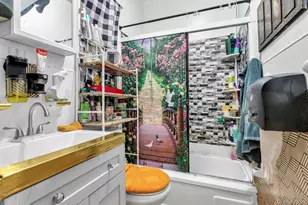 32-23 95th St, East Elmhurst, NY 11369 - Photo 16