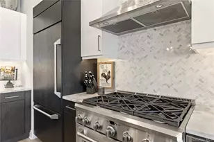 100 Garvies Point Rd, Glen Cove, NY 11542 - Photo 4