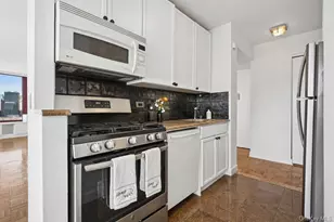 4-74 48th Ave, Long Island City, NY 11109 - Photo 10