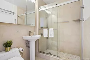 4-74 48th Ave, Long Island City, NY 11109 - Photo 12