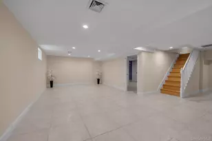 109-39 194th St, Saint Albans, NY 11412 - Photo 24