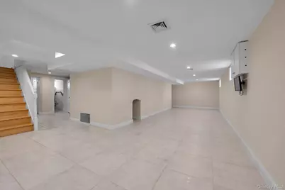 109-39 194th Street, Saint Albans, NY 11412 - Photo 16