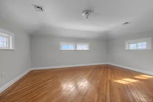 109-39 194th St, Saint Albans, NY 11412 - Photo 22