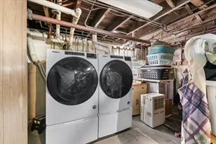 169 Sterling, Amityville, NY 11701 - Photo 22