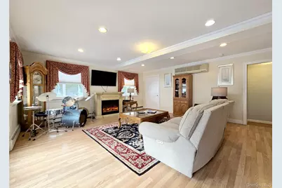 46 Harvest Lane, Commack, NY 11725 - Photo 32