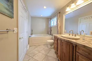46 Harvest Ln, Commack, NY 11725 - Photo 20