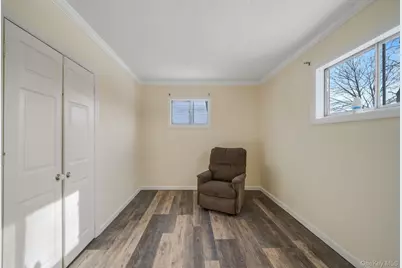 90 Winchester Drive, Lindenhurst, NY 11757 - Photo 30