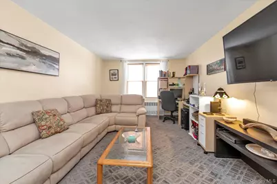 504 Merrick Road #3G, Lynbrook, NY 11563 - Photo 2