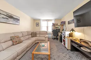 504 Merrick Rd, Lynbrook, NY 11563 - Photo 2