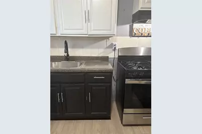 110 Elliott Avenue #3, Yonkers, NY 10705 - Photo 2