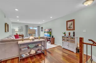 219 Mariners Way, Copiague, NY 11726 - Photo 8