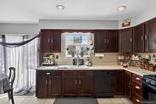 25 Woodfield Dr, Washingtonville, NY 10992 - Photo 16