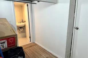 245 Glenhill Ave, Yonkers, NY 10701 - Photo 10