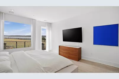 10 Shore Road #108, Glenwood Landing, NY 11547 - Photo 10