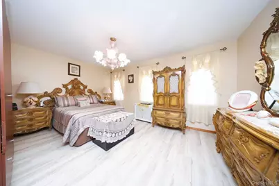 8743 Union Turnpike, Glendale, NY 11385 - Photo 10